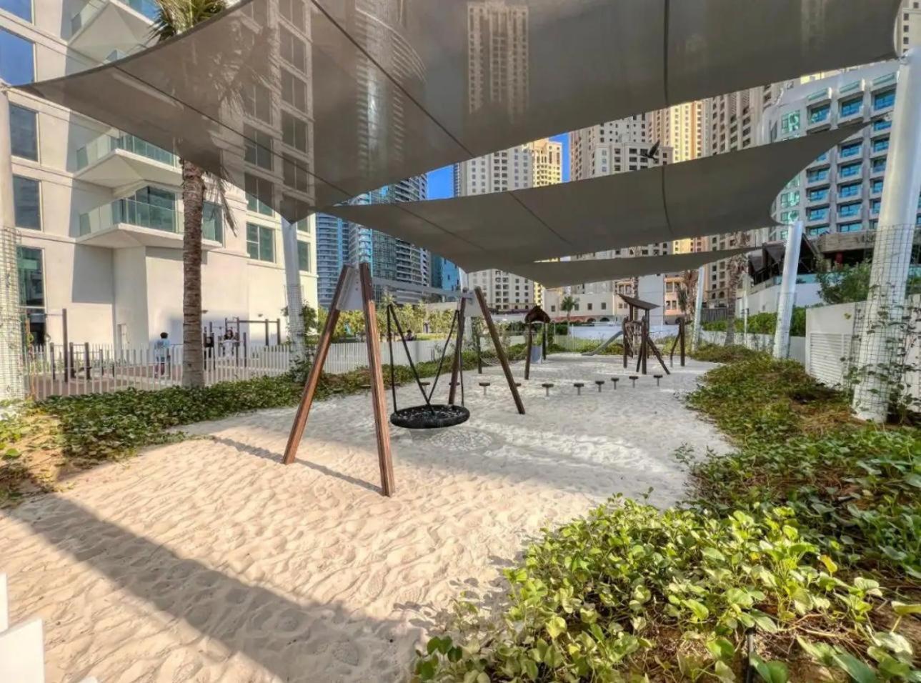 La Vie Jbr By Happy Season * دبي